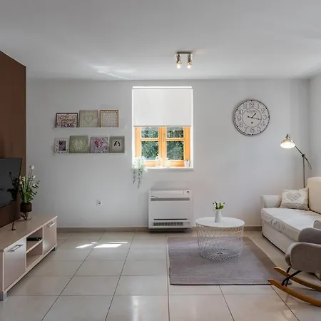 With Parking Space - 23532 Appartement Zadar