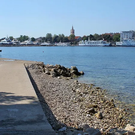 With Parking Space - 23532 Zadar